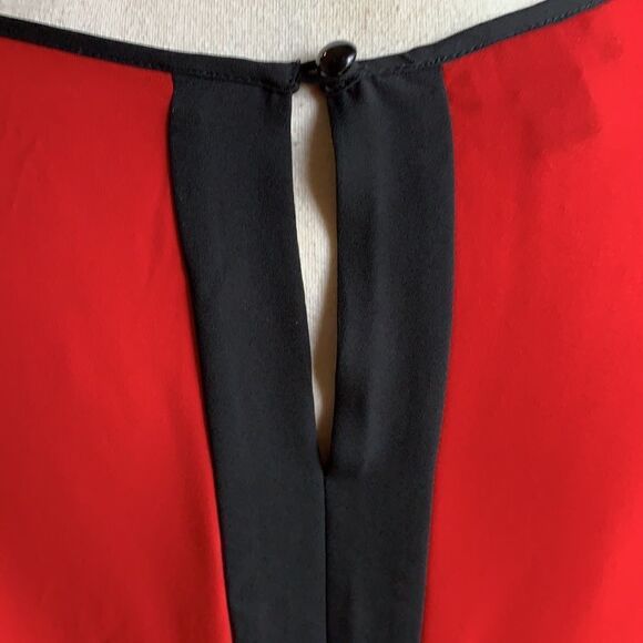 I.N. Studio Top  - Picture 4 of 12